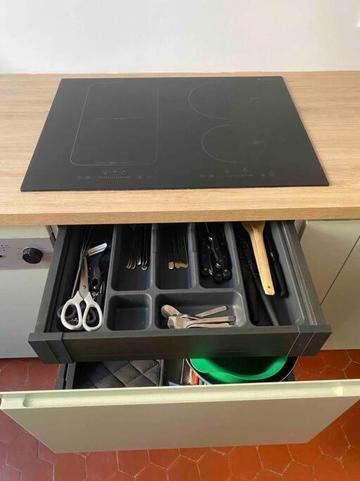 Apartament Charmant T3 Dans Le Centre Historique Manosque Zewnętrze zdjęcie